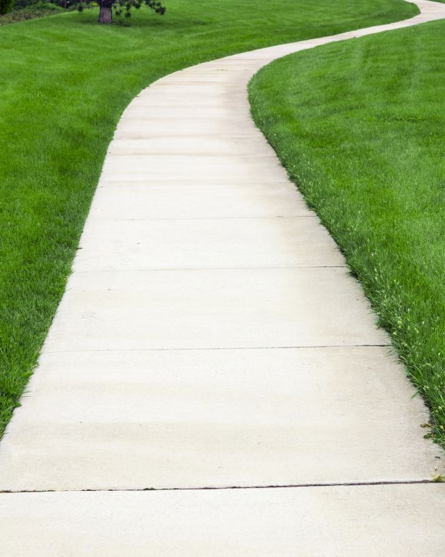 Walkway Resurfacing in Des Moines, IA